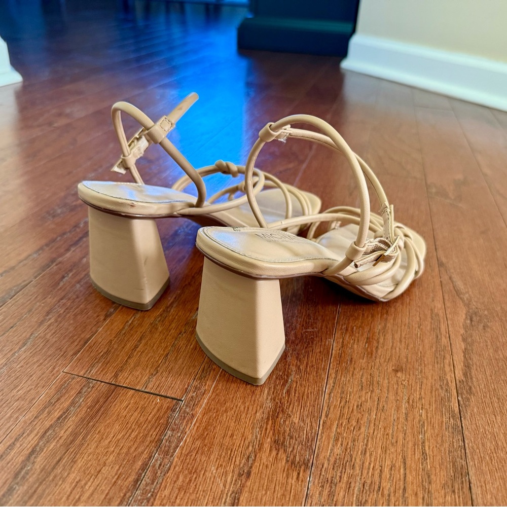 Michael Kors Nude Heels NWOT - Picture 2 of 2